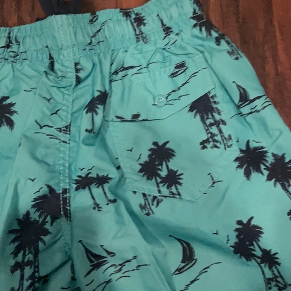 MENS GREEN PRINTED SWIM SHORTS LINED W/DRAWSTRING - Picture 3 of 8